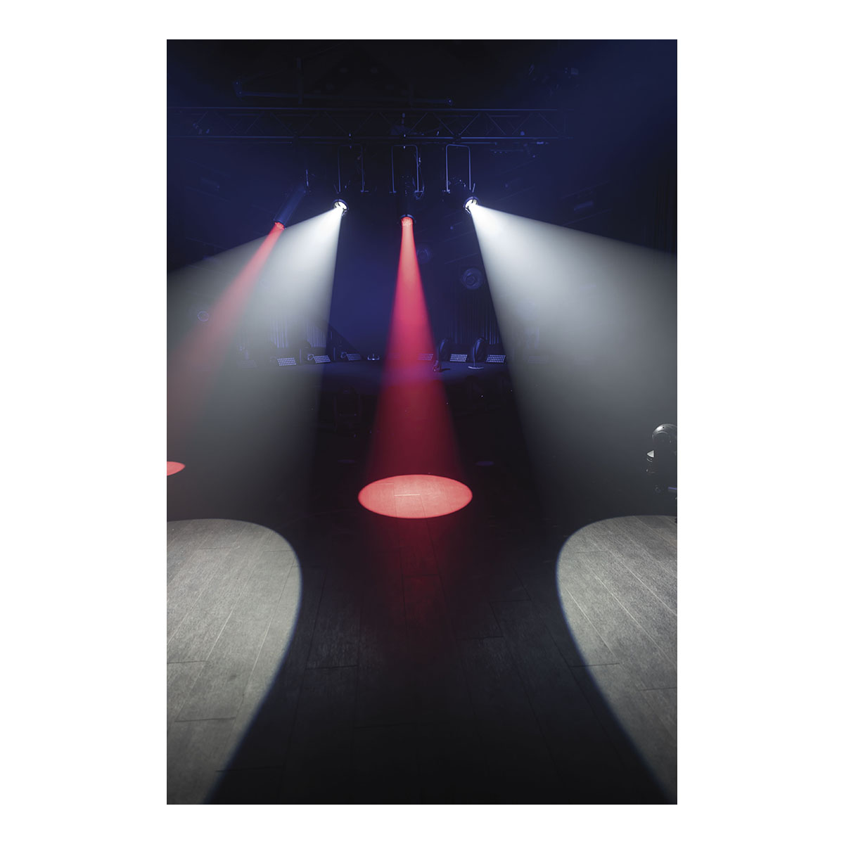 Showtec Performer Profile IP Q4 IP-65 Showtec Performer Profile IP Q4 IP-65