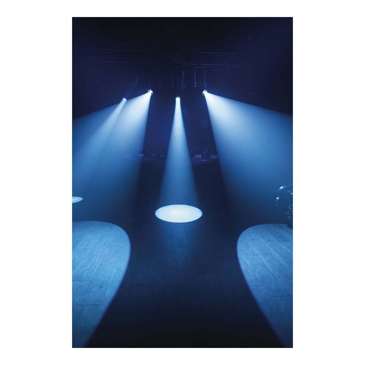 Showtec Performer Profile IP Q4 IP-65 Showtec Performer Profile IP Q4 IP-65