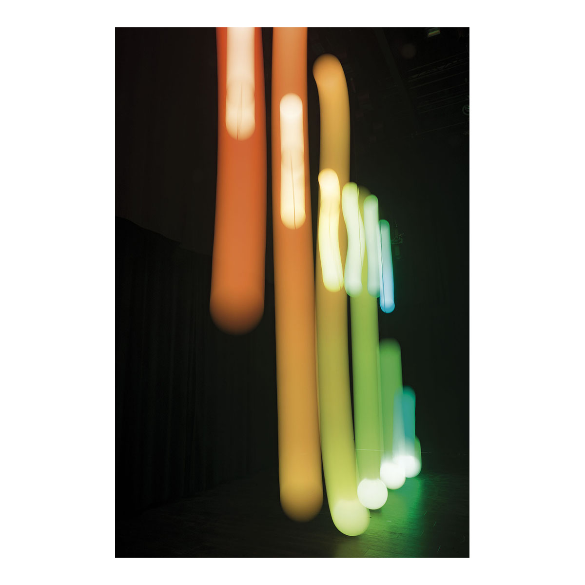 Showtec Illumilift RGBW 6m Turbo takel - 35 cm LED-bol Showtec Illumilift RGBW 6m Turbo takel - 35 cm LED-bol