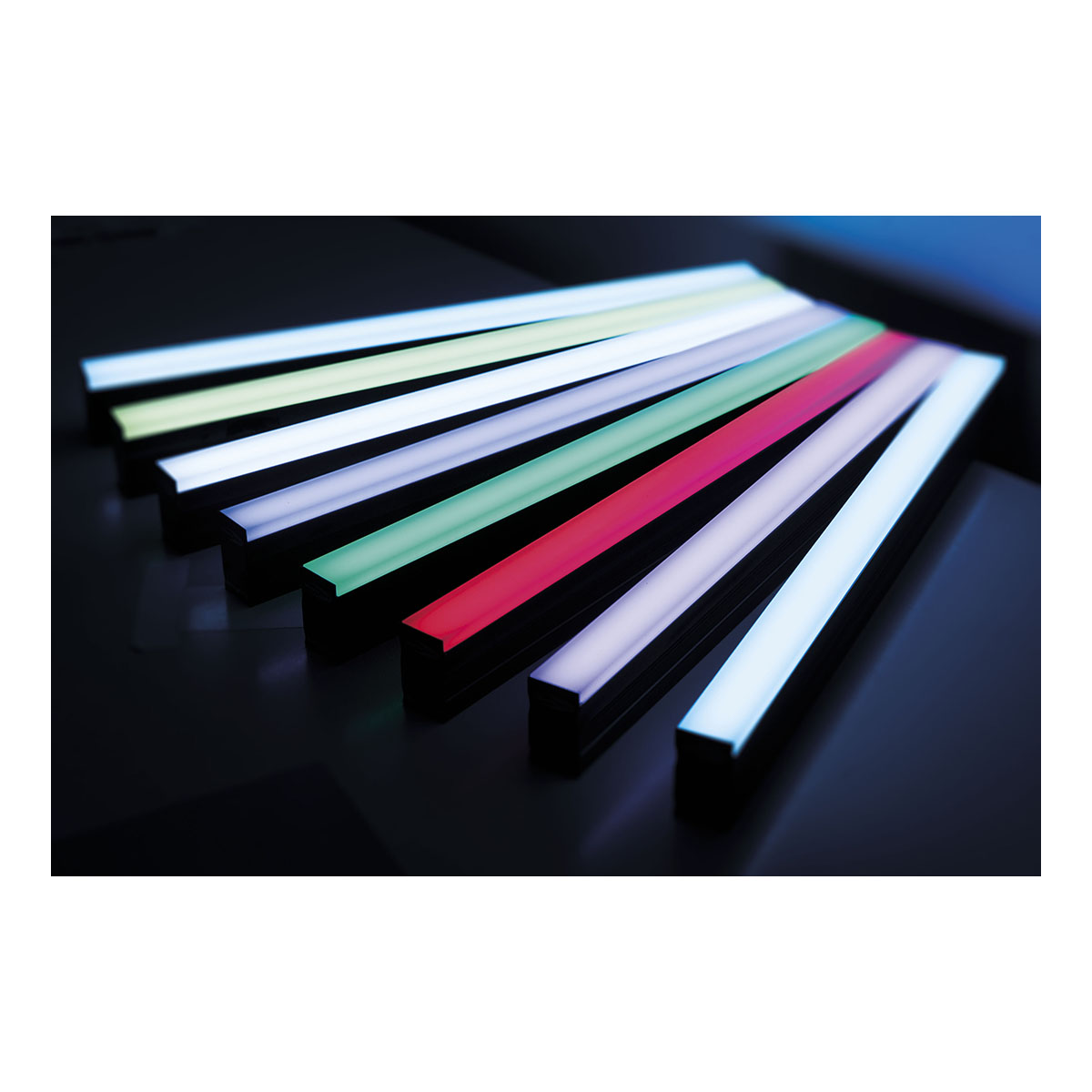 Showtec LED RGB Octostrip MKII Set - 50 cm Showtec LED RGB Octostrip MKII Set - 50 cm