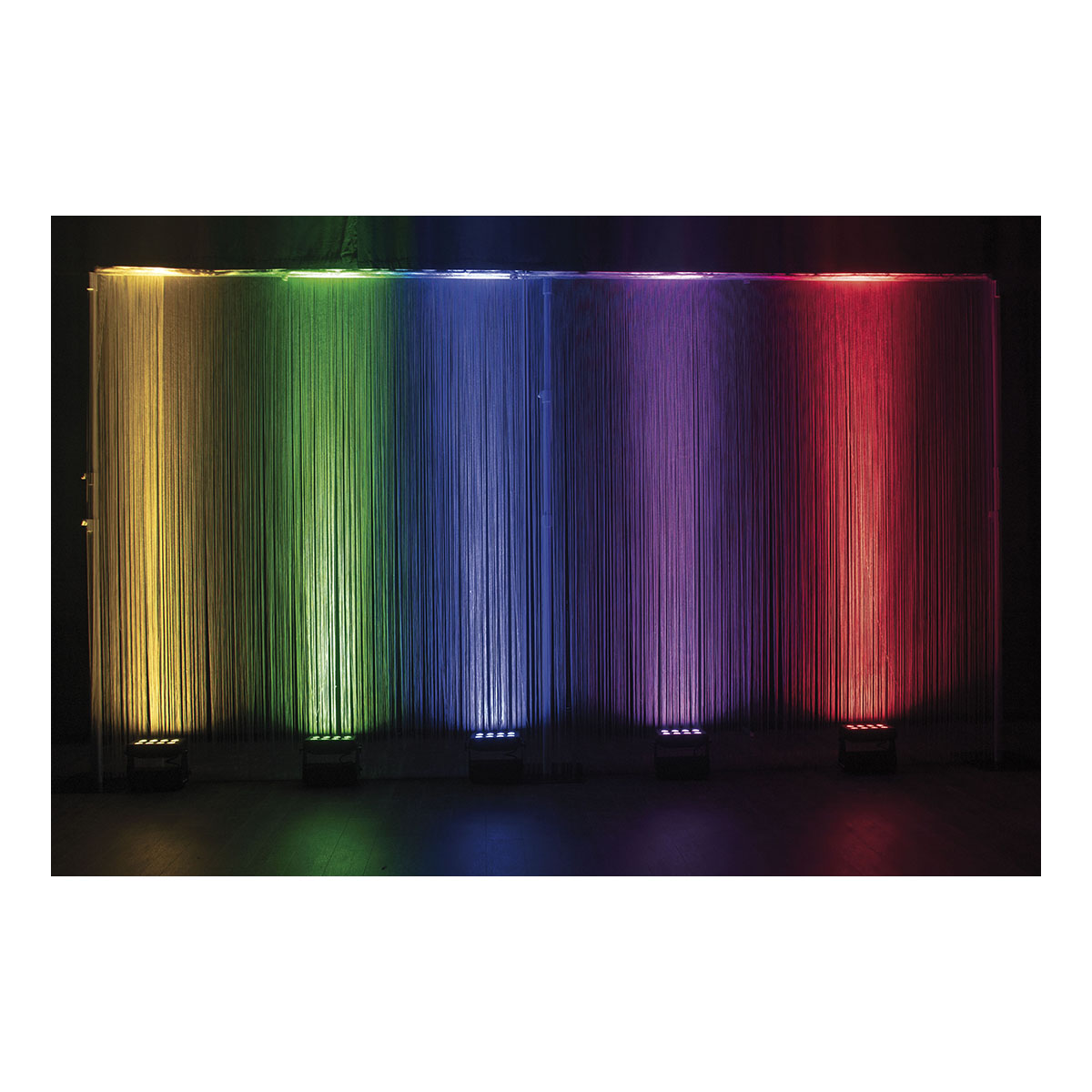 DISCONTINUED - Showtec Helix M1000 Q4 IP65 Mobile DISCONTINUED - Showtec Helix M1000 Q4 IP65 Mobile