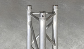 Global- & Eurotruss range 33