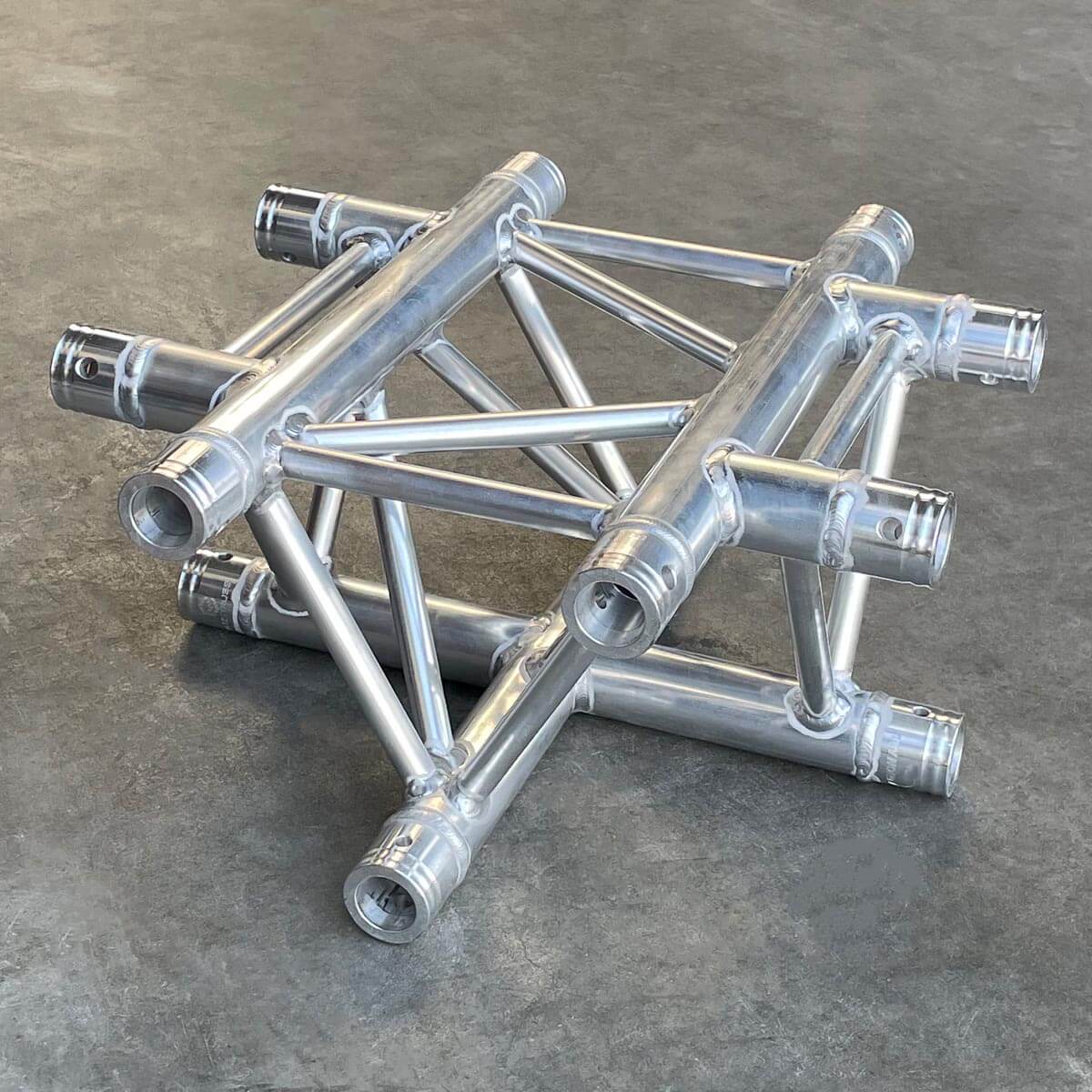 B-stock Global Truss F33C41 driehoek 4-weg kruis (Alprocon compatibel) B-stock Global Truss F33C41 driehoek 4-weg kruis (Alprocon compatibel)