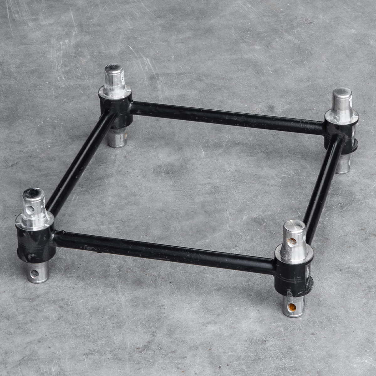 Tweedehands Interal Protruss S41 truss vierkant bracket cm zwart Tweedehands Interal Protruss S41 truss vierkant bracket cm zwart