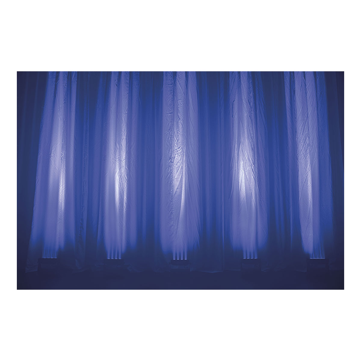 Showtec Helix M1100 Q4 Accu - RGBW LED Wash IP65 Showtec Helix M1100 Q4 Accu - RGBW LED Wash IP65
