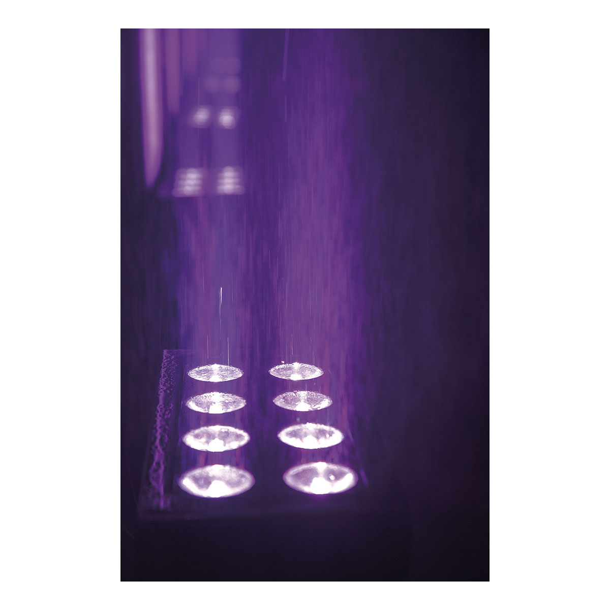 Showtec Helix M1100 Q4 Accu - RGBW LED Wash IP65 Showtec Helix M1100 Q4 Accu - RGBW LED Wash IP65