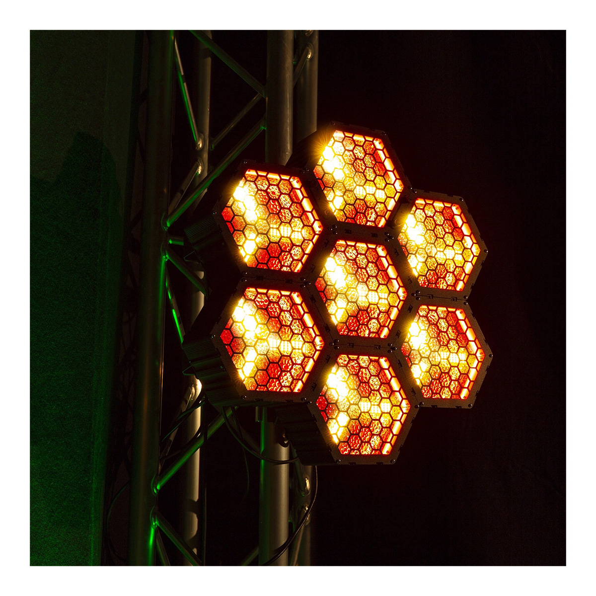 BeamZ RB90 Retro Blinder 3x30W LED RGBA BeamZ RB90 Retro Blinder 3x30W LED RGBA