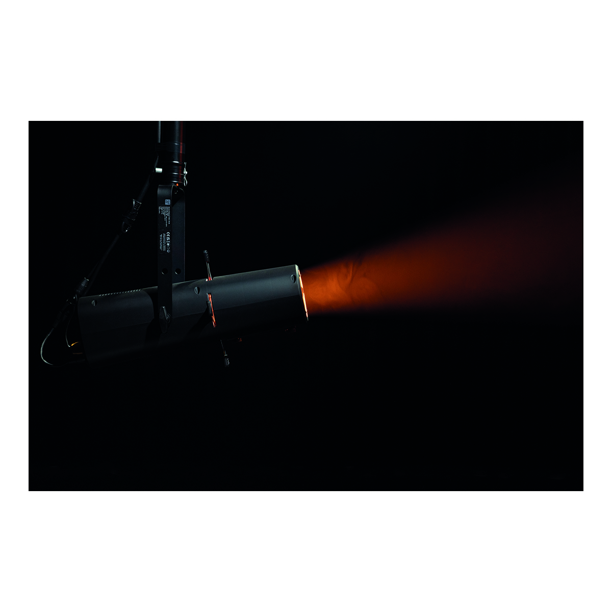 Showtec Performer Profile Zoom 150 Q6 150 W RGBACL Theater-LED Showtec Performer Profile Zoom 150 Q6 150 W RGBACL Theater-LED