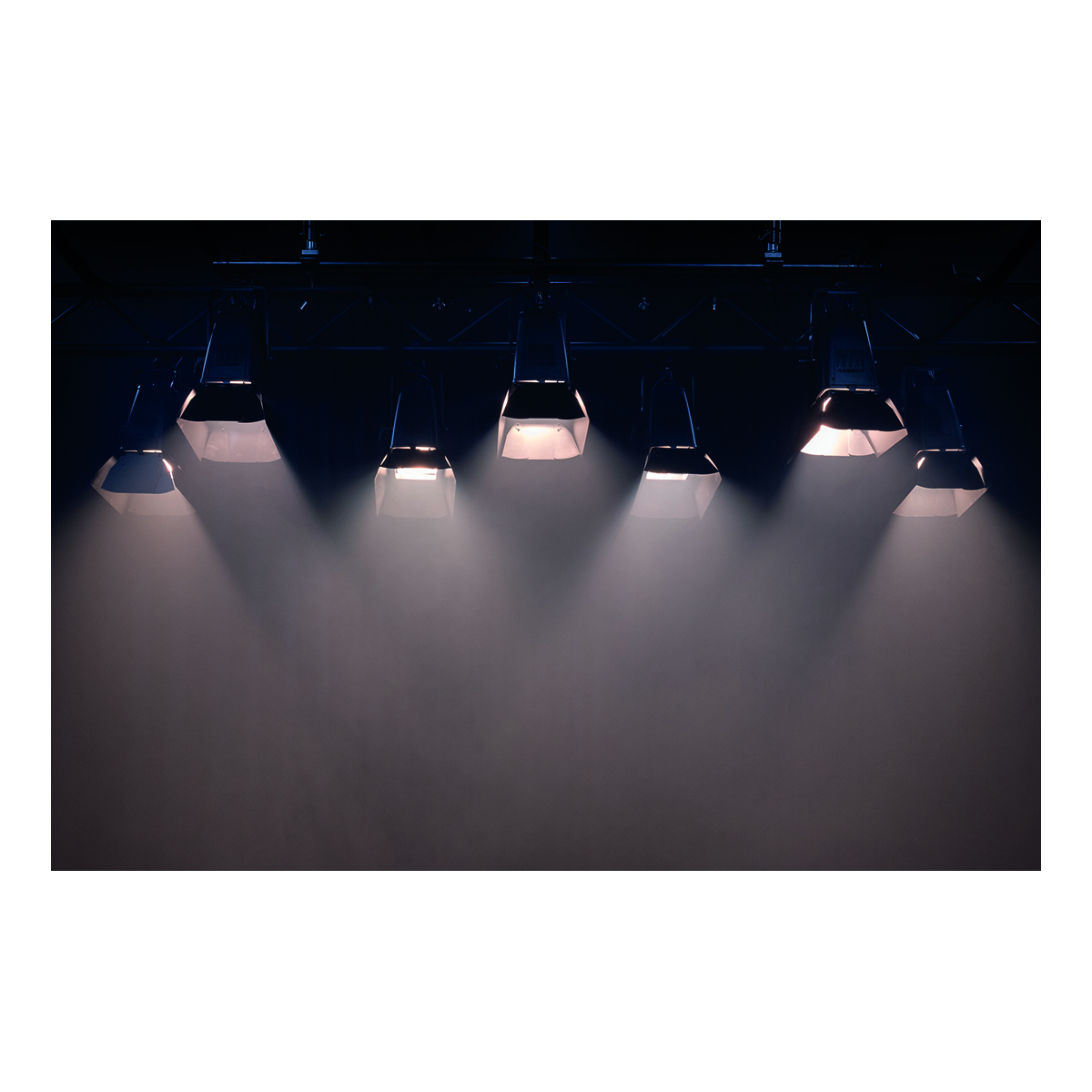 Showtec ACT Flood 200 RGBAL 200 W RGBAL Theater LED Flood Showtec ACT Flood 200 RGBAL 200 W RGBAL Theater LED Flood