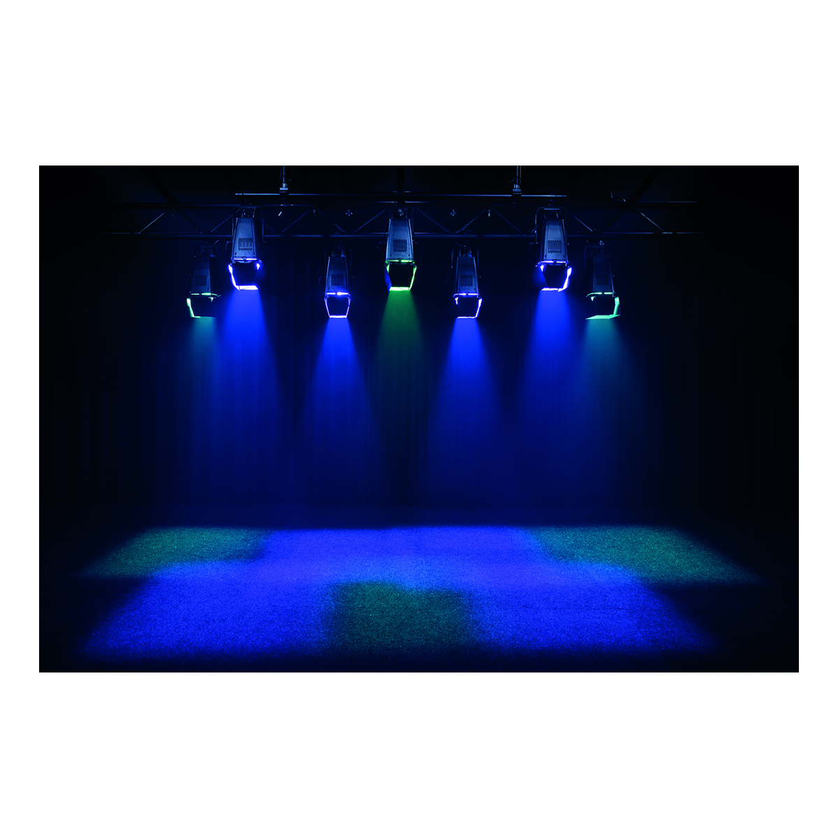 Showtec ACT Flood 200 RGBAL 200 W RGBAL Theater LED Flood Showtec ACT Flood 200 RGBAL 200 W RGBAL Theater LED Flood