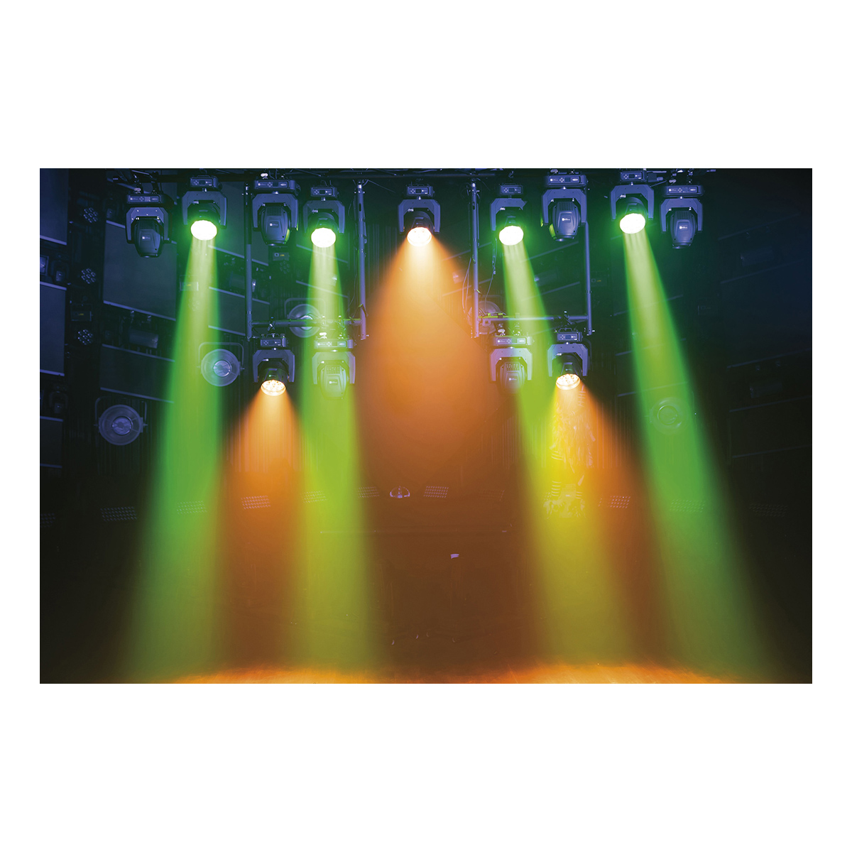 Showtec Phantom 180 Wash 180 W RGBW LED Wash Moving Head - Wit Showtec Phantom 180 Wash 180 W RGBW LED Wash Moving Head - Wit