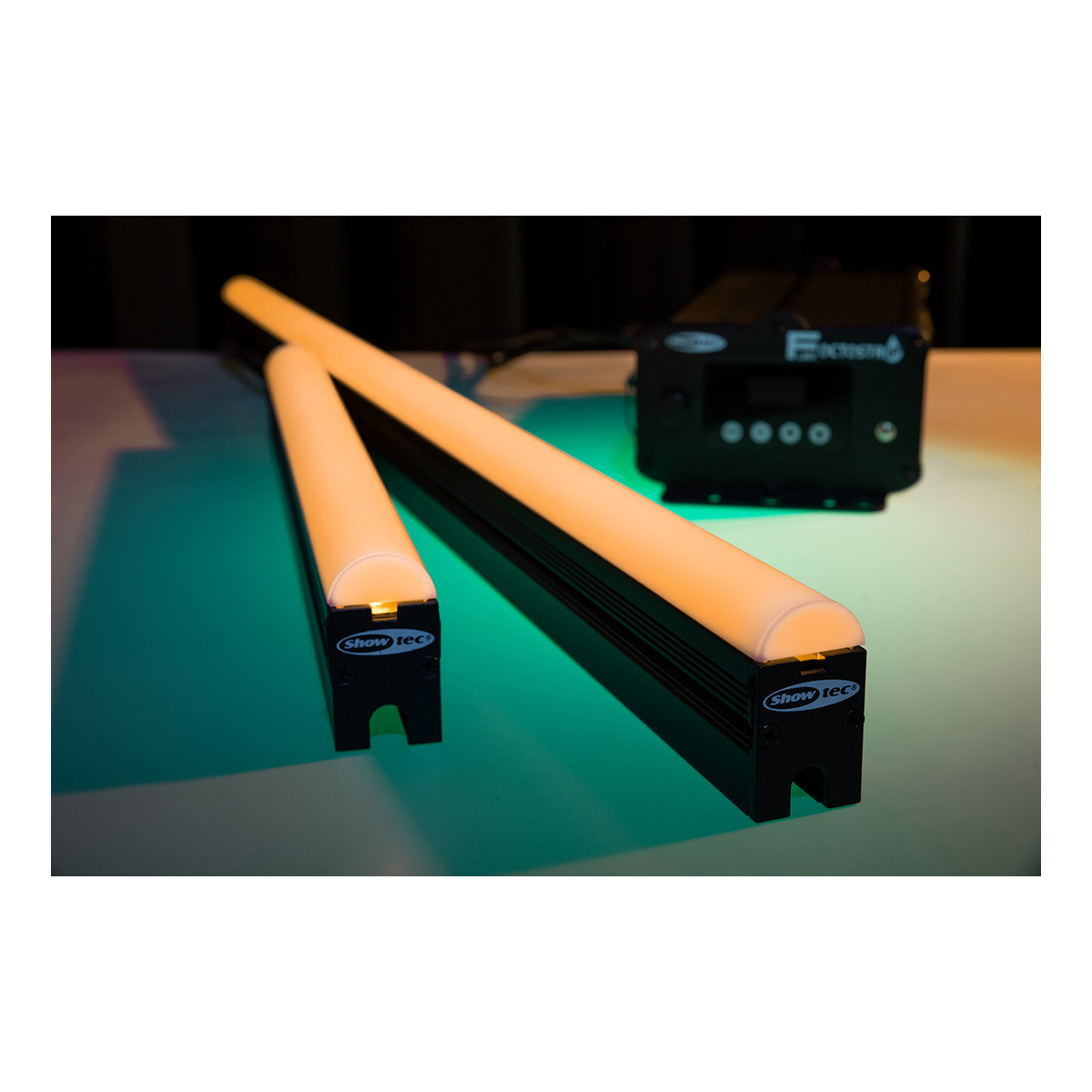 Showtec Single Strip for Octostrip FLEX - 1 m 27 W RGBW LED Octostrip in IP65-behuizing Showtec Single Strip for Octostrip FLEX - 1 m 27 W RGBW LED Octostrip in IP65-behuizing