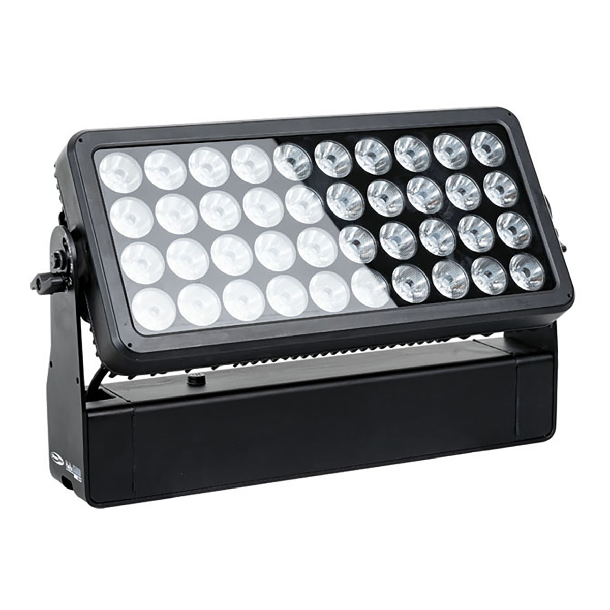 Showtec Helix S5000 Q4 40x 10 W RGBW LED Washer voor buitenlocaties (CRMX & WDMX) Showtec Helix S5000 Q4 40x 10 W RGBW LED Washer voor buitenlocaties (CRMX & WDMX)