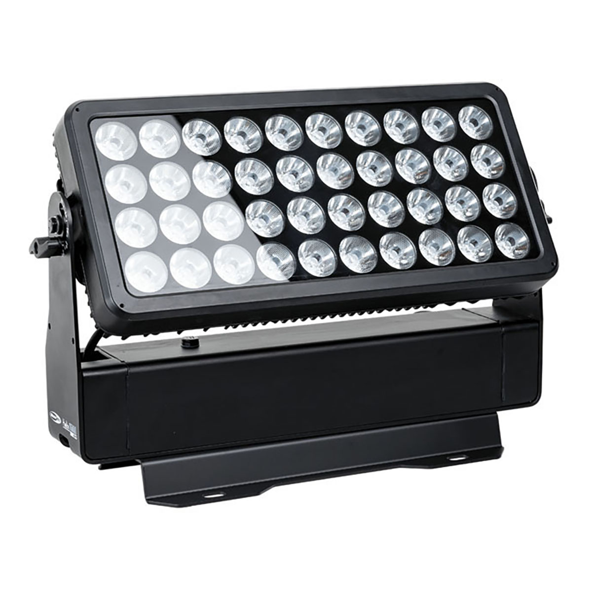 Showtec Helix S5000 Q4 40x 10 W RGBW LED Washer voor buitenlocaties (CRMX & WDMX) Showtec Helix S5000 Q4 40x 10 W RGBW LED Washer voor buitenlocaties (CRMX & WDMX)