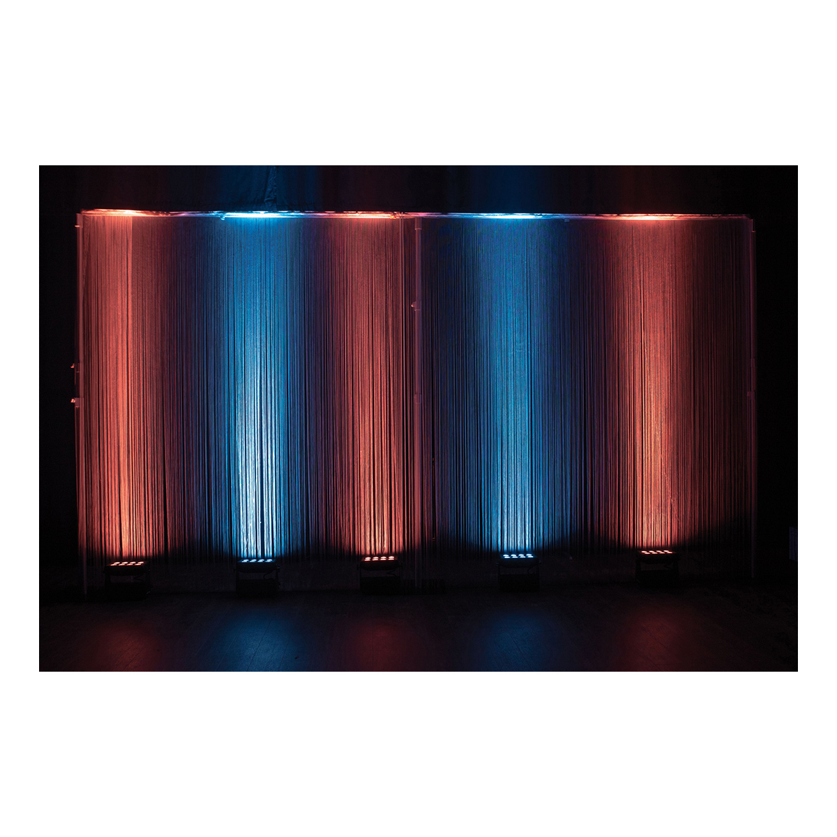 Showtec Helix M1100 Q4 Mobile 8x 10 W RGBW LED Wash (CRMX & WDMX) Showtec Helix M1100 Q4 Mobile 8x 10 W RGBW LED Wash (CRMX & WDMX)
