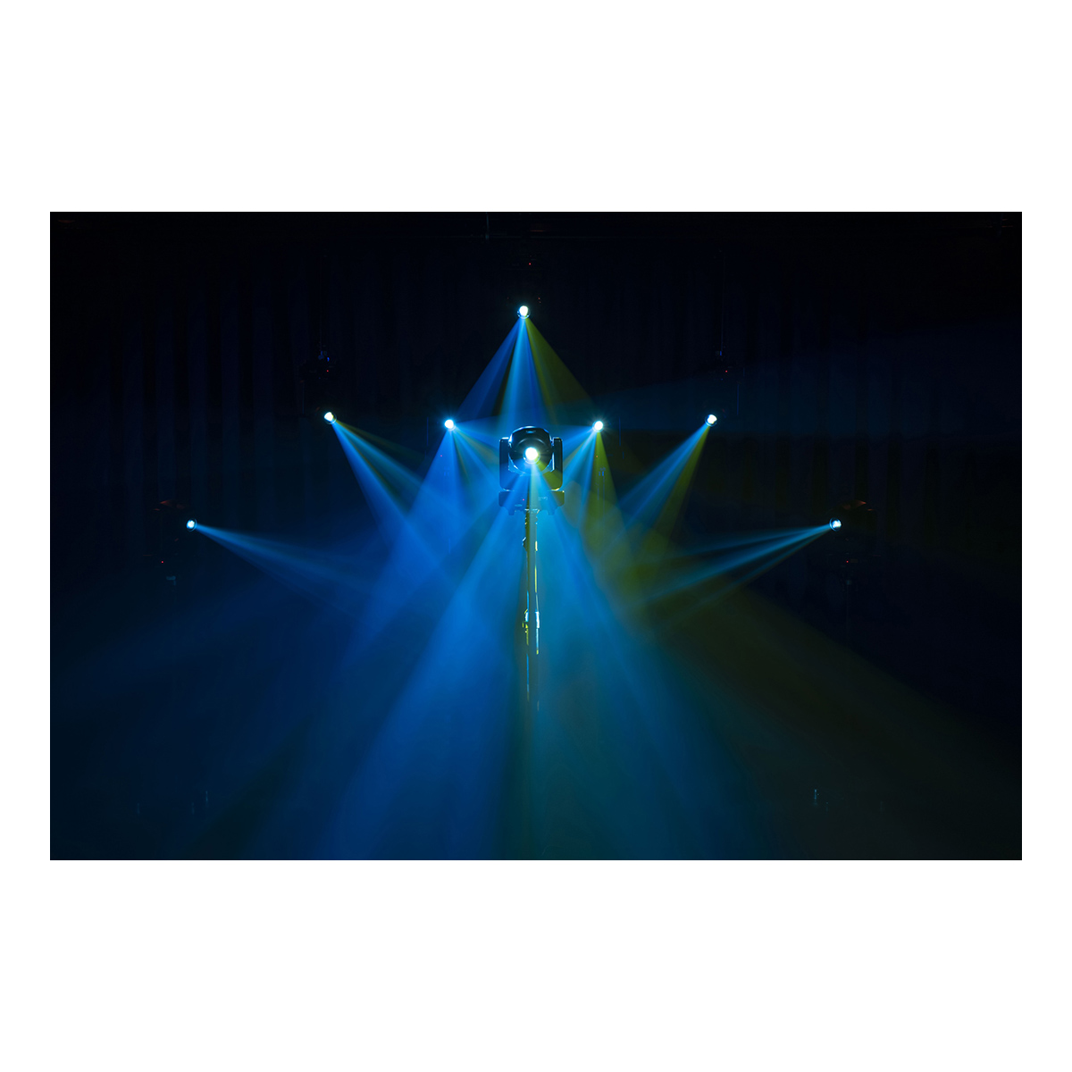 Showtec Shark Spot Two 90 W LED Spot Moving Head Showtec Shark Spot Two 90 W LED Spot Moving Head