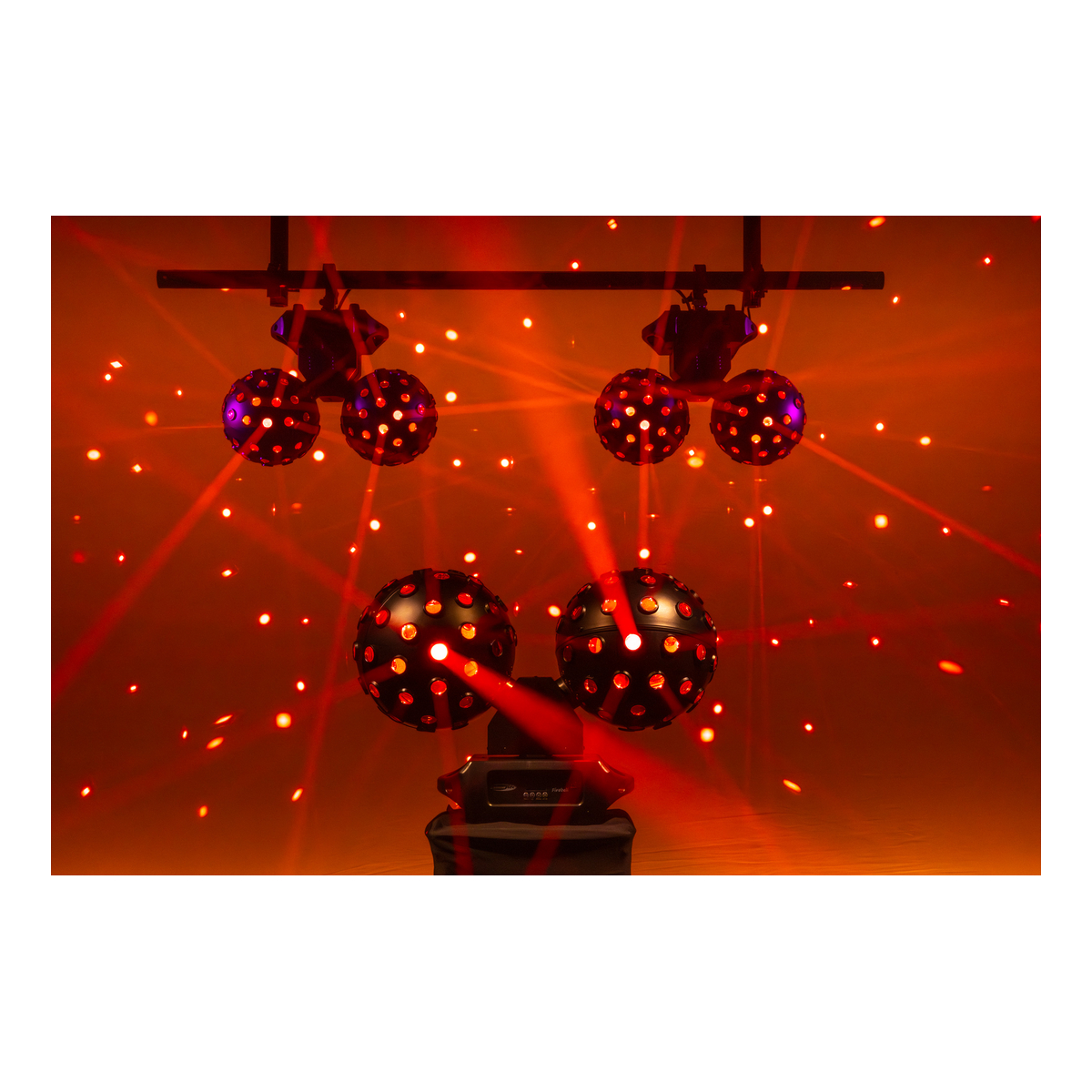 Showtec FireBall PRO – Dubbel RGBW-spiegelboleffect, DMX en stand‑alone Showtec FireBall PRO – Dubbel RGBW-spiegelboleffect, DMX en stand‑alone