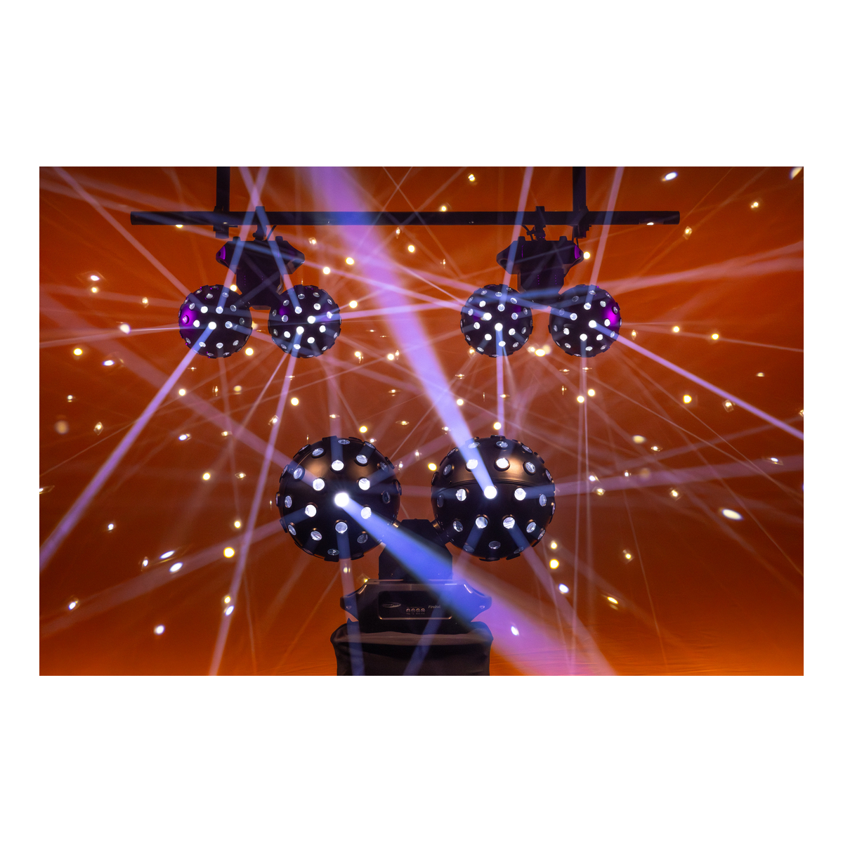 Showtec FireBall PRO – Dubbel RGBW-spiegelboleffect, DMX en stand‑alone Showtec FireBall PRO – Dubbel RGBW-spiegelboleffect, DMX en stand‑alone