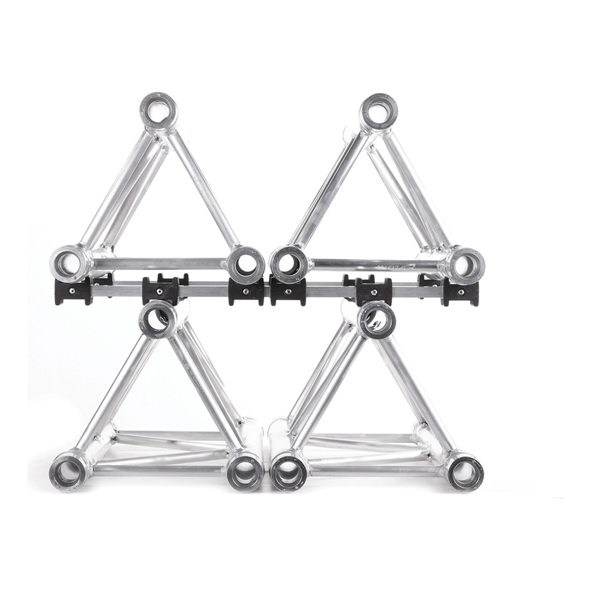 Showgear aluminium truss carrier voor 30-serie met zwarte rubberstuds Showgear aluminium truss carrier voor 30-serie met zwarte rubberstuds