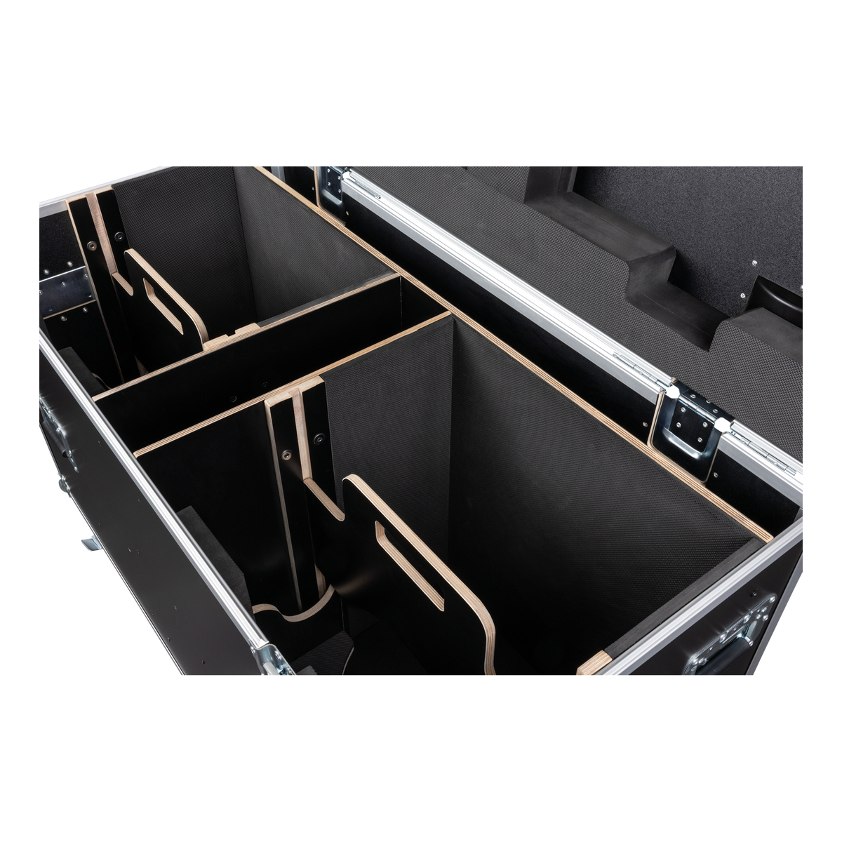 Showtec flightcase voor 2x Showtec Goliath, 9 mm multiplex, vlindersloten Showtec flightcase voor 2x Showtec Goliath, 9 mm multiplex, vlindersloten