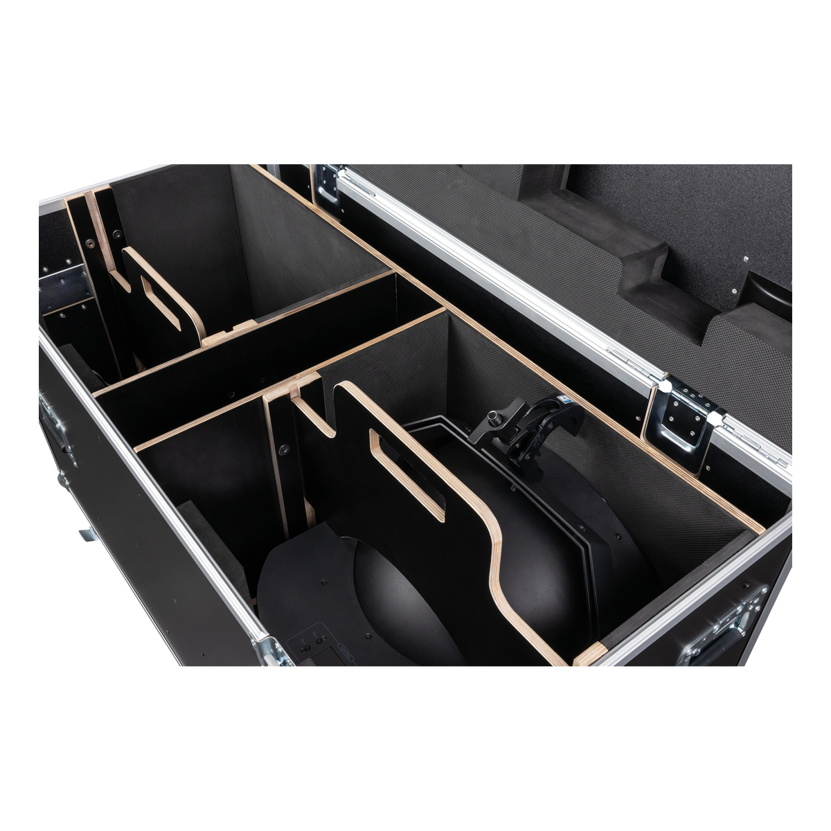 Showtec flightcase voor 2x Showtec Goliath, 9 mm multiplex, vlindersloten Showtec flightcase voor 2x Showtec Goliath, 9 mm multiplex, vlindersloten