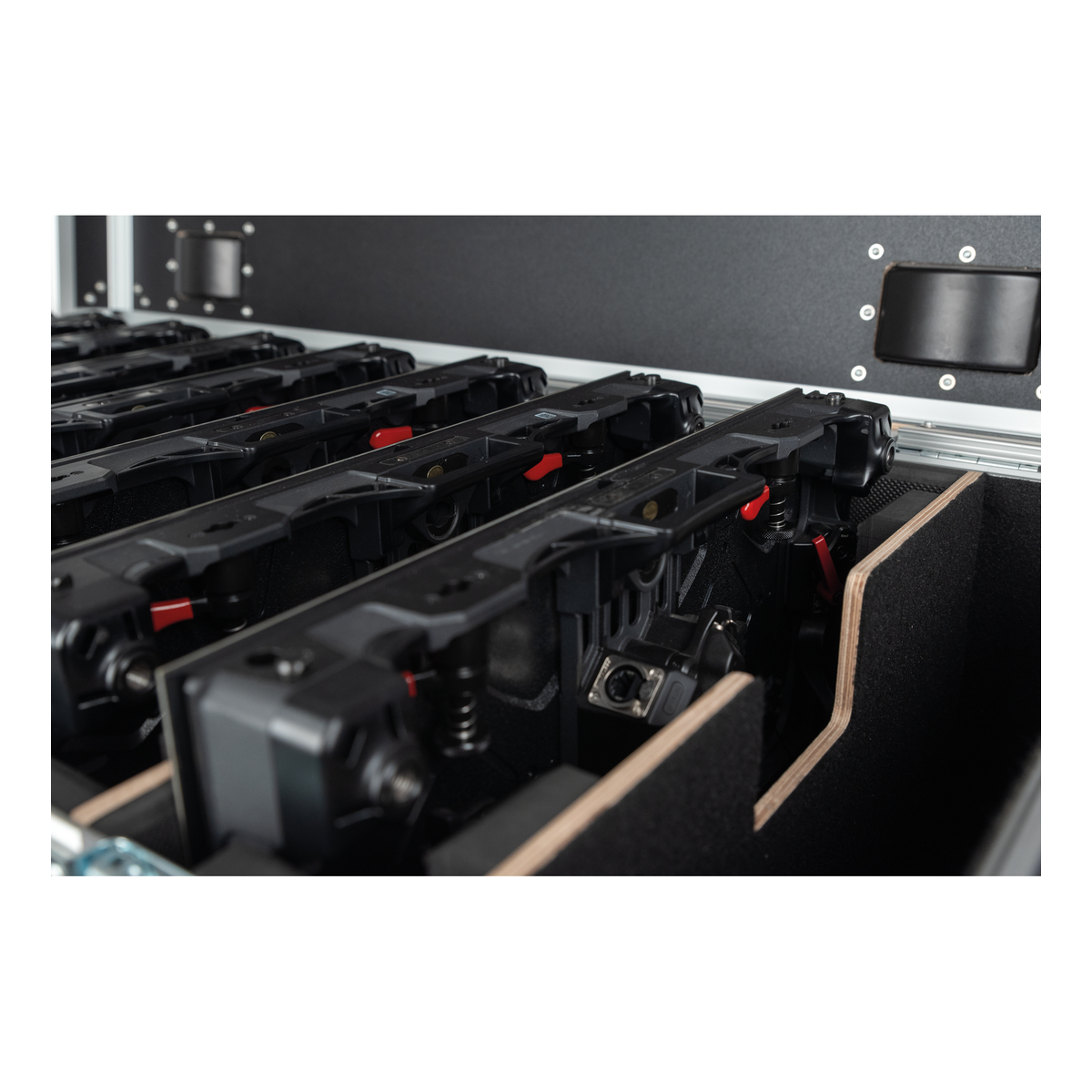 DMT Case voor 8x DMT Alpha Series voor 50x50 cm panels DMT Case voor 8x DMT Alpha Series voor 50x50 cm panels